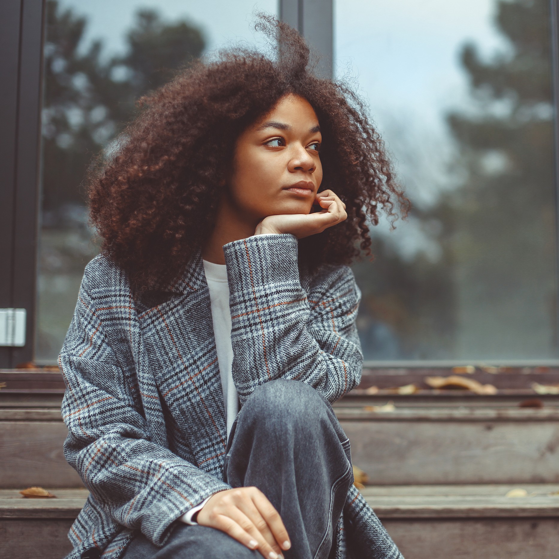 A woman discussing her pregnancy options and what pregnancy services she can get in Fresno, California